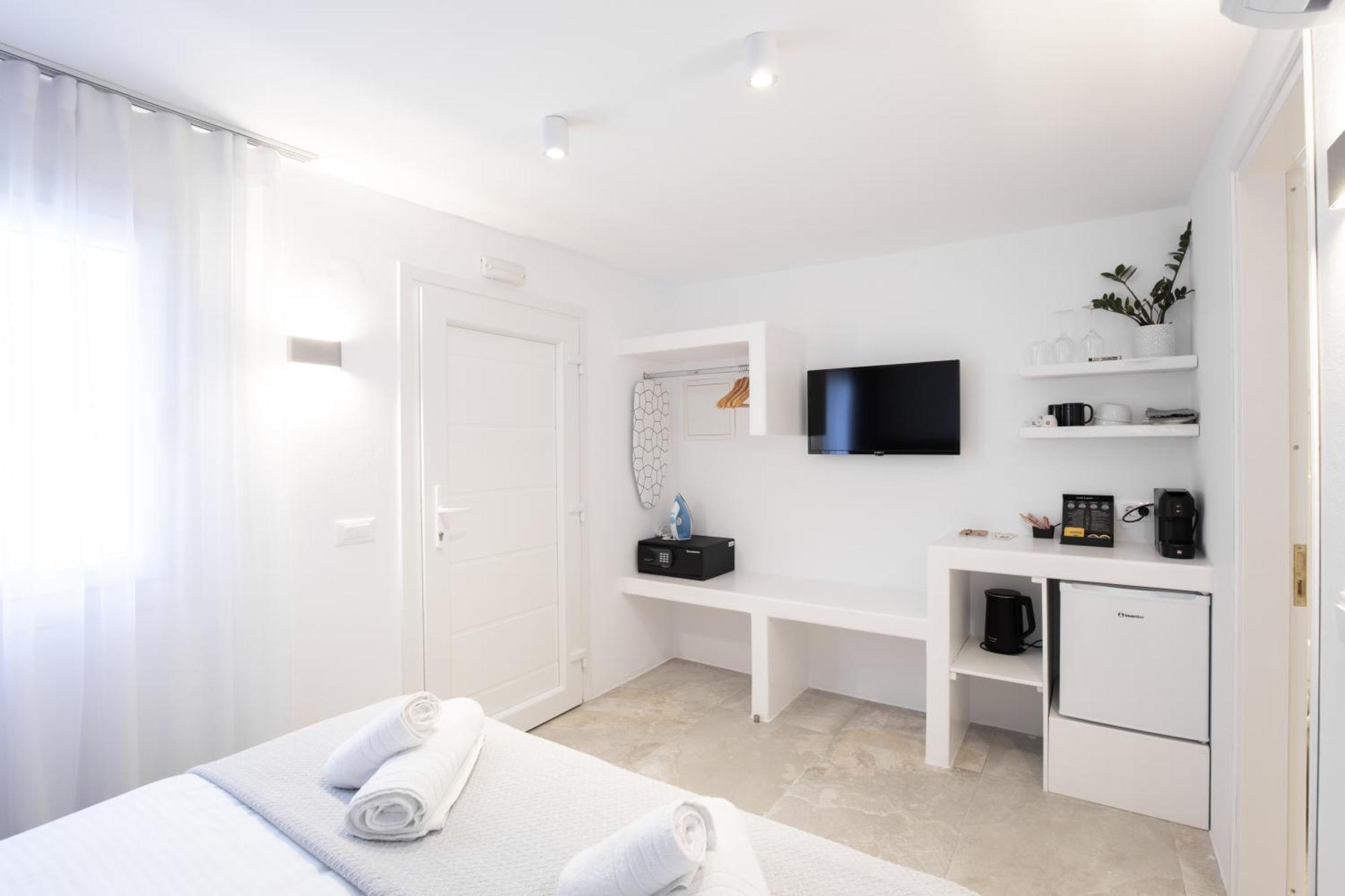 Mytheo Lejlighedshotel Mykonos Town Eksteriør billede